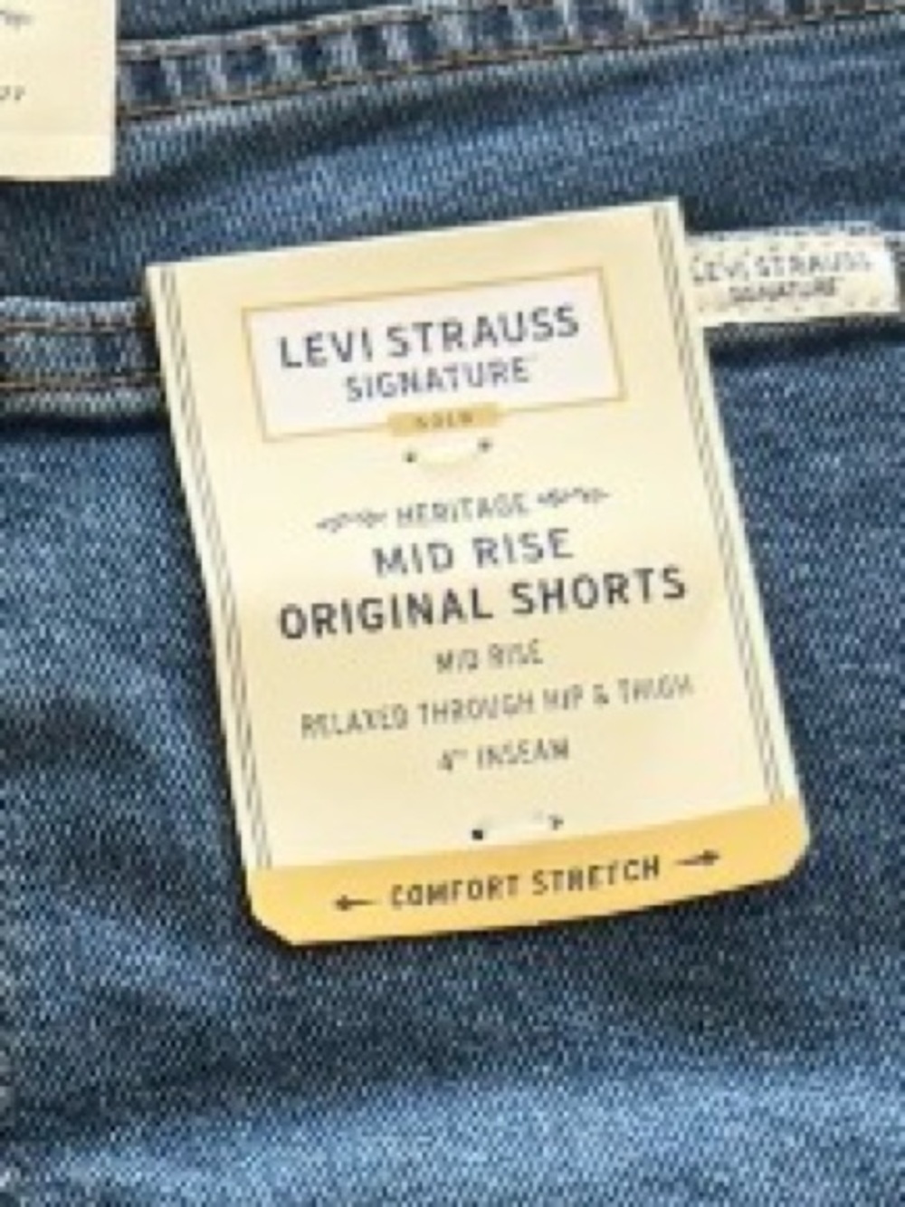 NWT Levi’s Denim High-Rise Frayed Hem Women's Shorts size 18 / 34 - Picture 2 of 9